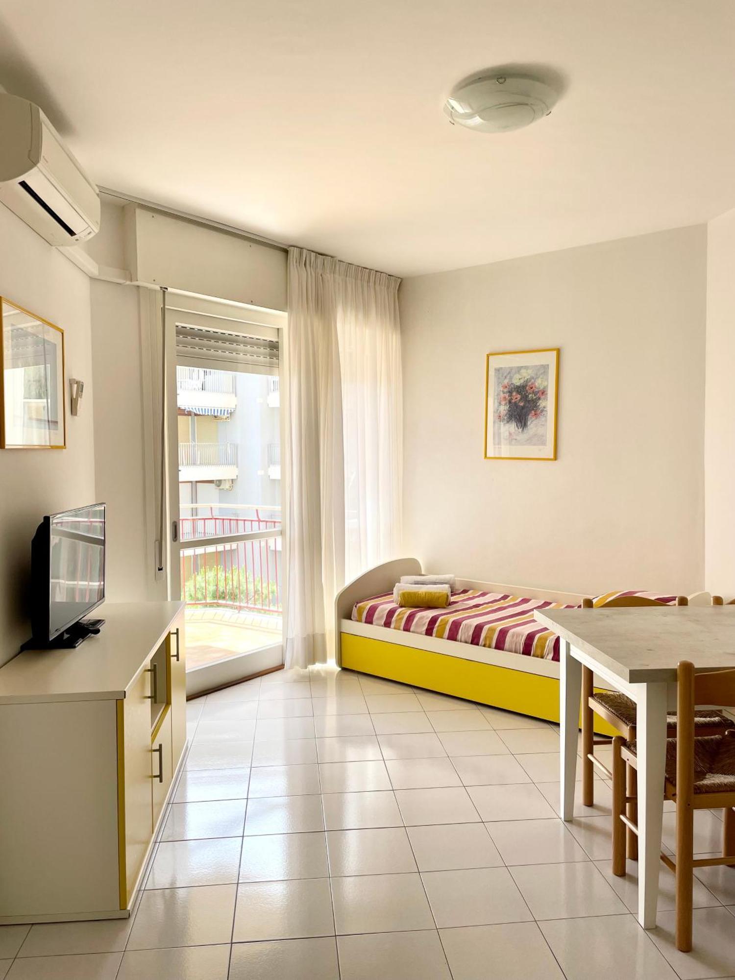 Residence Cristallo 4H Lignano Sabbiadoro Kültér fotó