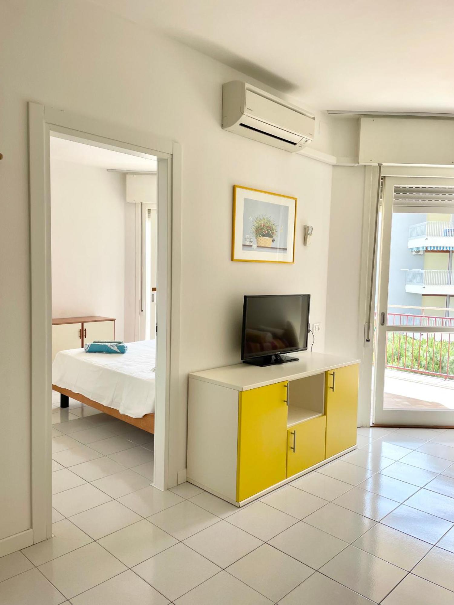 Residence Cristallo 4H Lignano Sabbiadoro Kültér fotó